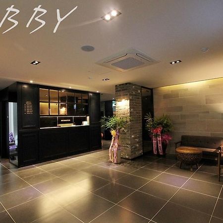 2 Heaven Hotel Lotte Waterpark Gimhae Екстер'єр фото