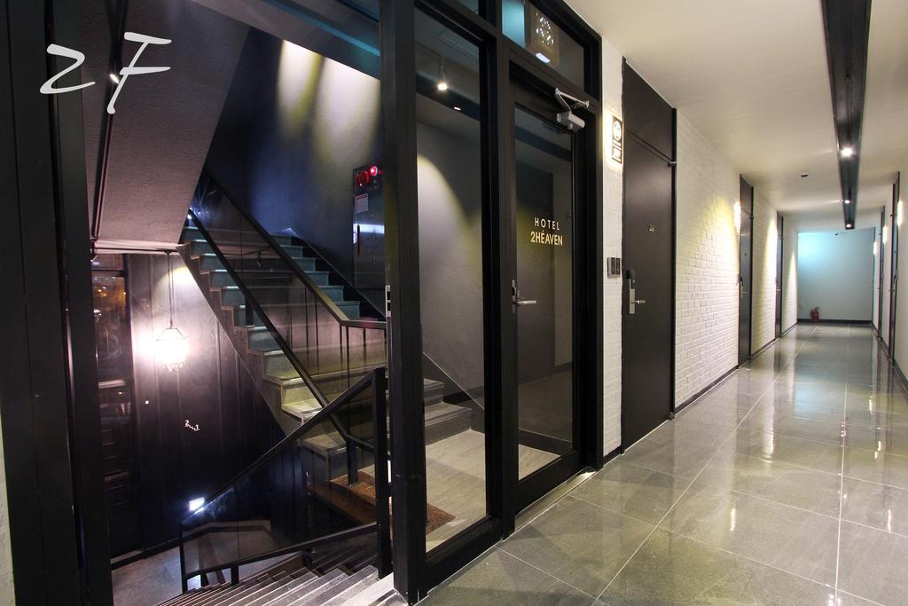 2 Heaven Hotel Lotte Waterpark Gimhae Екстер'єр фото