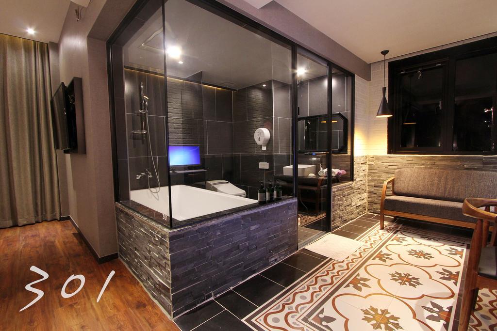 2 Heaven Hotel Lotte Waterpark Gimhae Екстер'єр фото