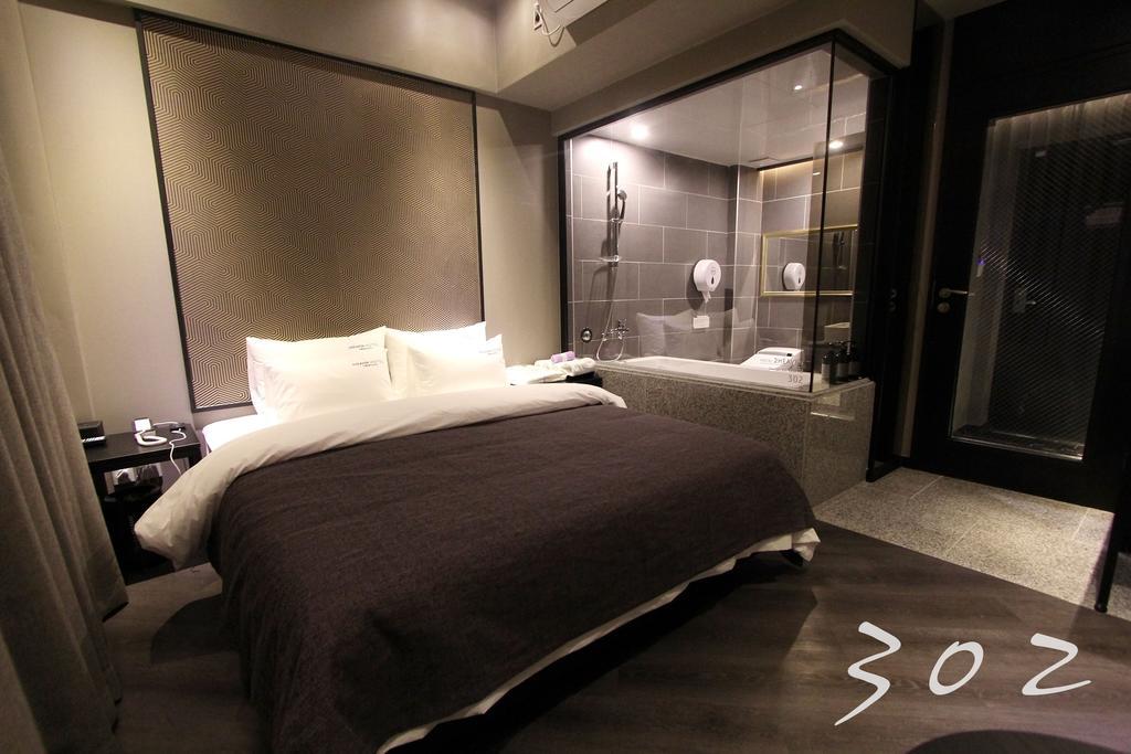 2 Heaven Hotel Lotte Waterpark Gimhae Екстер'єр фото