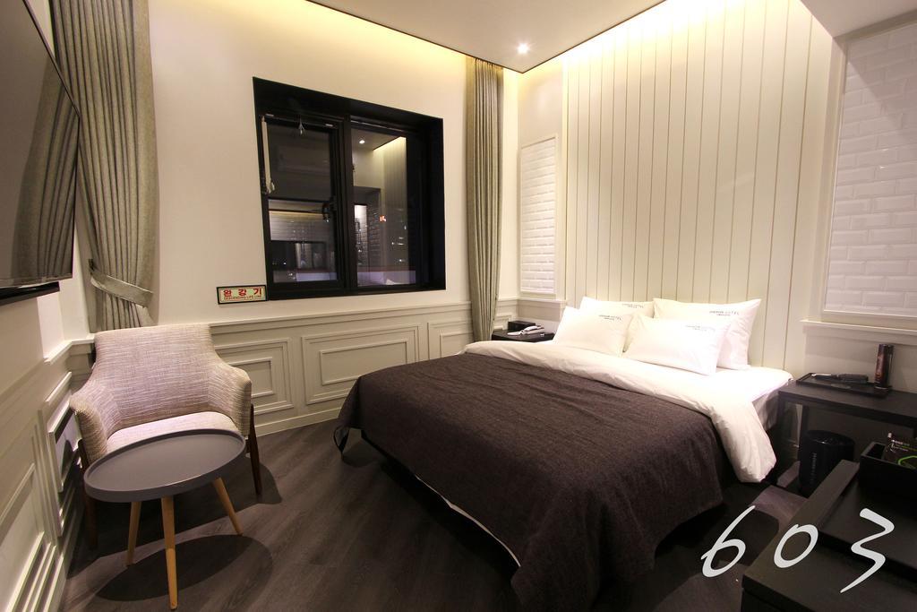 2 Heaven Hotel Lotte Waterpark Gimhae Екстер'єр фото