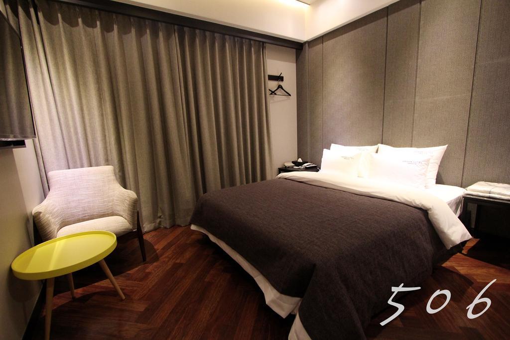2 Heaven Hotel Lotte Waterpark Gimhae Екстер'єр фото