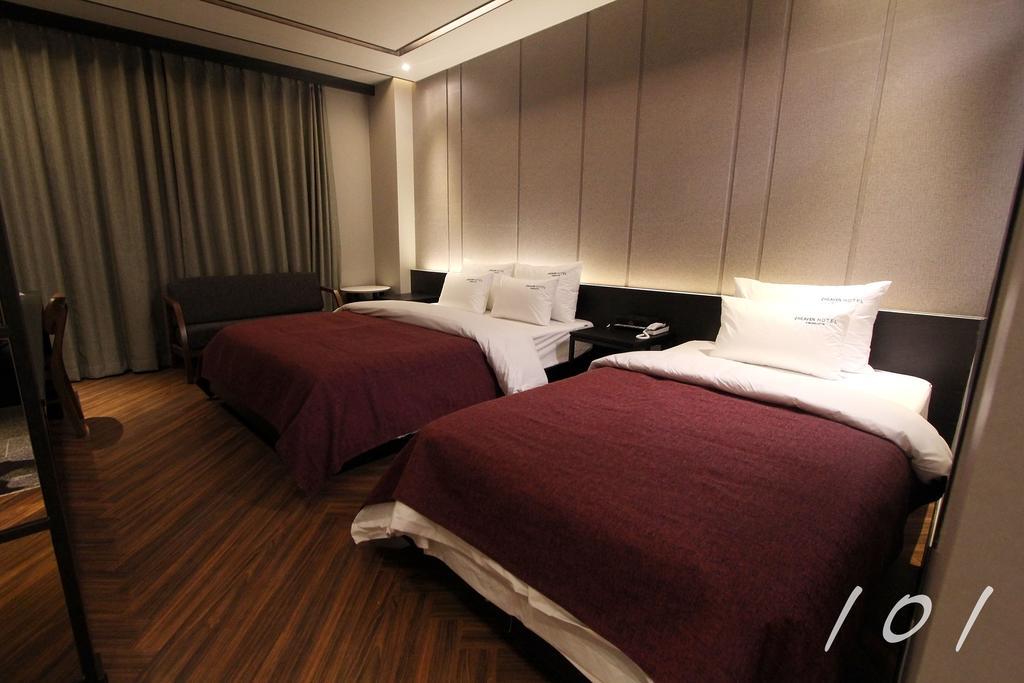 2 Heaven Hotel Lotte Waterpark Gimhae Екстер'єр фото