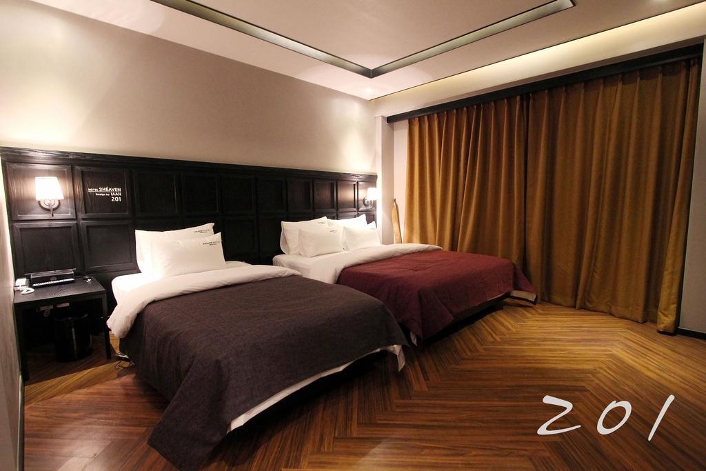 2 Heaven Hotel Lotte Waterpark Gimhae Екстер'єр фото
