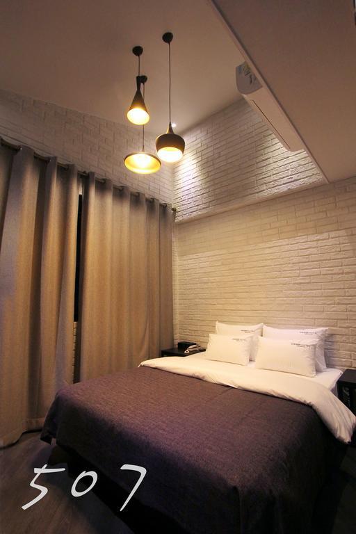 2 Heaven Hotel Lotte Waterpark Gimhae Екстер'єр фото