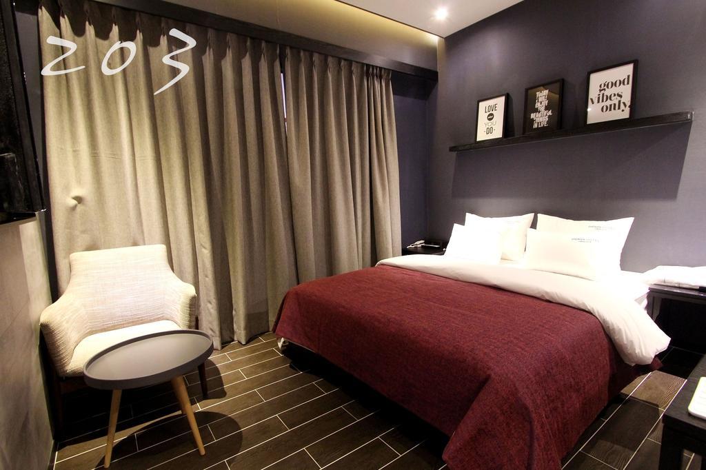 2 Heaven Hotel Lotte Waterpark Gimhae Екстер'єр фото