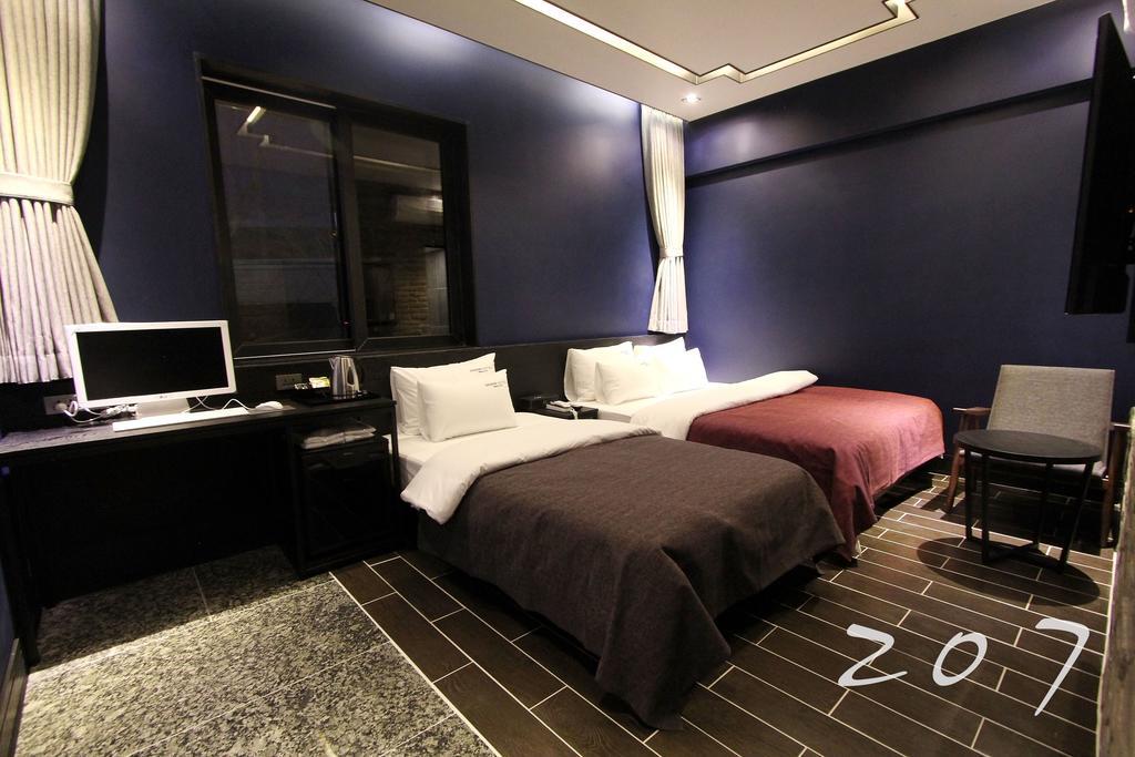 2 Heaven Hotel Lotte Waterpark Gimhae Екстер'єр фото