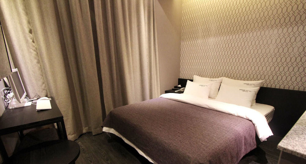 2 Heaven Hotel Lotte Waterpark Gimhae Екстер'єр фото