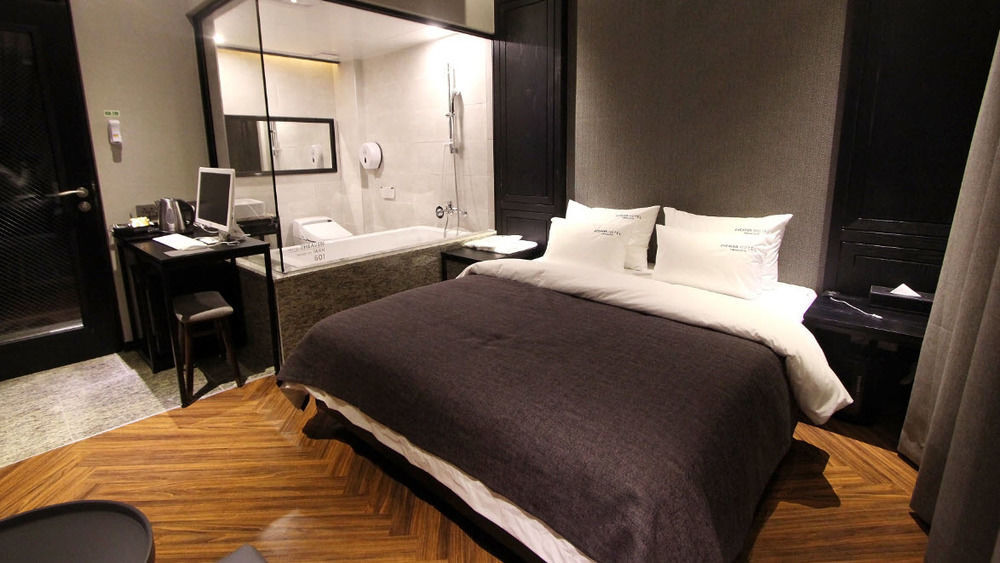 2 Heaven Hotel Lotte Waterpark Gimhae Екстер'єр фото